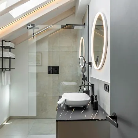 Elbe6 - 5 Sterne 비텐베르게